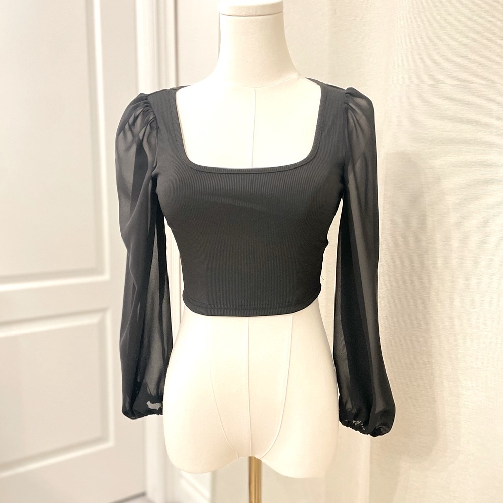 NWOT Crop Ribbed Top